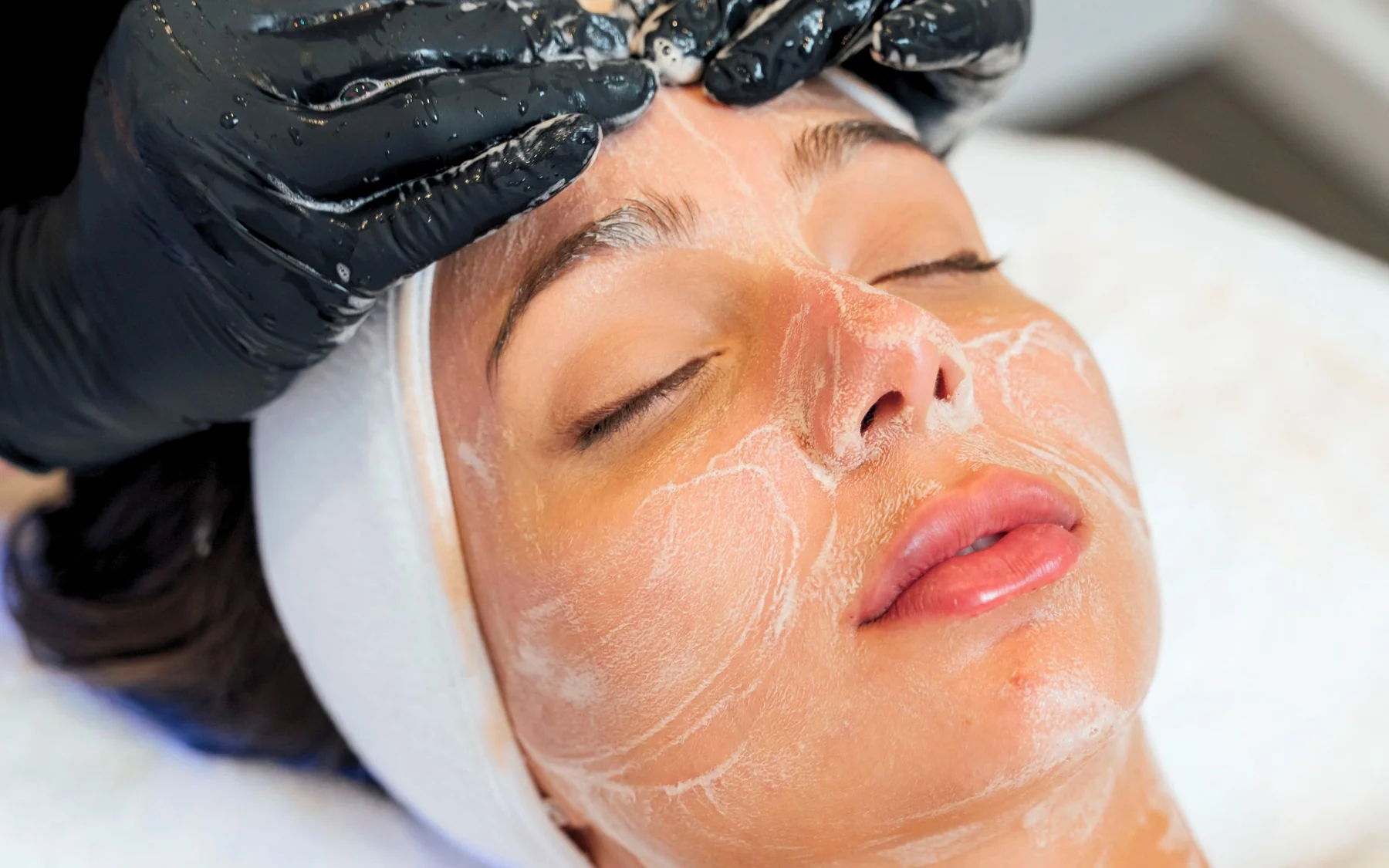 Glow Facial at Renew Beauty Med Spa in Dallas and Frisco Texas